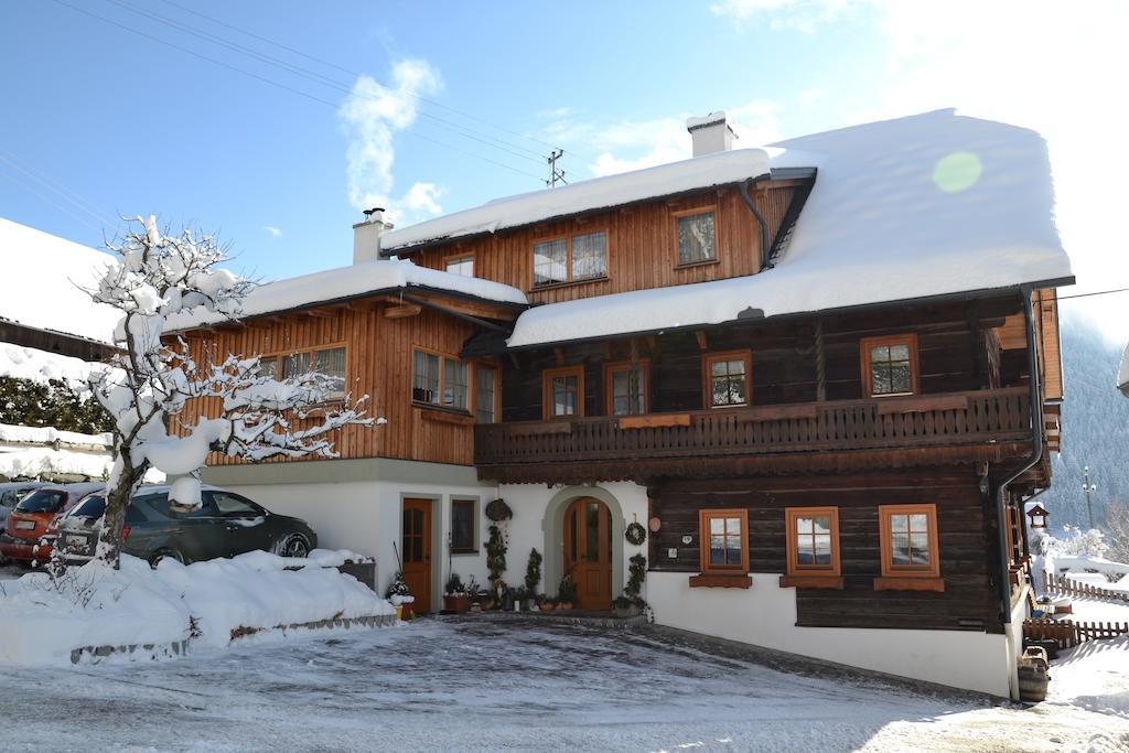 Bauernhof Unterkrug Appartement Gnesau Buitenkant foto